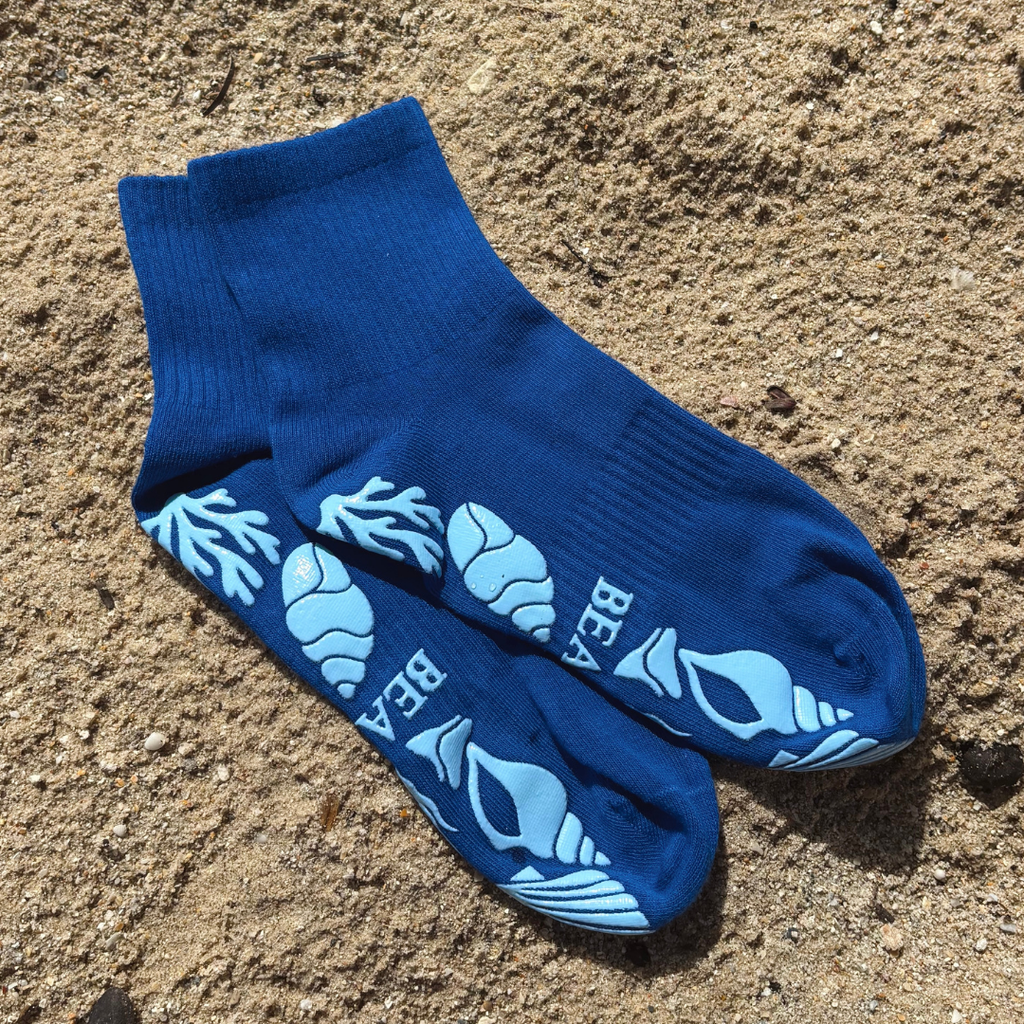 Shell Yeah Grip Socks